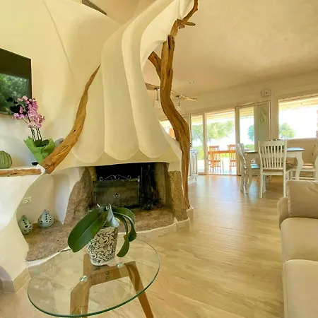 Σπίτι διακοπών House In Olive Grove Between Valley And Sea Orosei